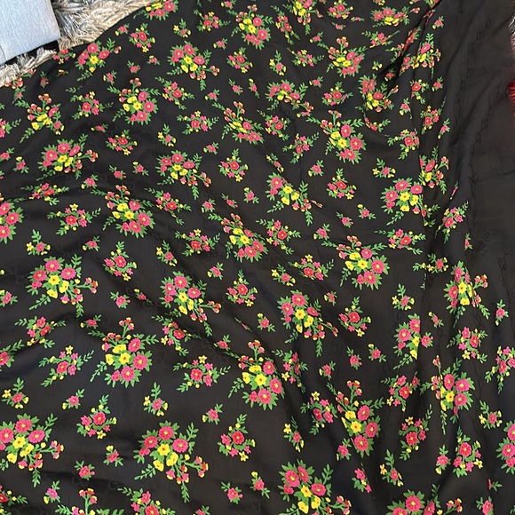 Authentic Gucci Scarf - Picture 5 of 5